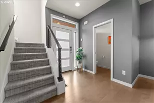 37 NE Skidmore St, Portland, OR 97211 - Photo 16