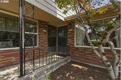 5707 SE Division St SE, Portland, OR 97206 - Photo 2
