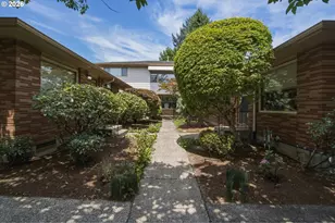 5707 SE Division St SE, Portland, OR 97206 - Photo 2