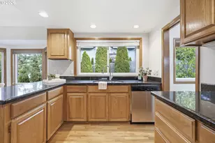 8166 SW 184th Ave, Beaverton, OR 97007 - Photo 14