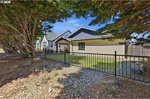 730 Seabird Dr SW, Bandon, OR 97411 - Photo 36