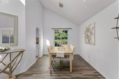 14041 SW Fanno Creek Dr, Tigard, OR 97224 - Photo 10