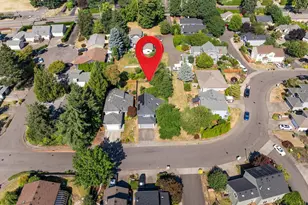 14041 SW Fanno Creek Dr, Tigard, OR 97224 - Photo 2