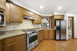 19629 Derby Ct, West Linn, OR 97068 - Photo 14
