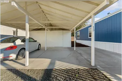 201 NE Peggy Ave #13, Roseburg, OR 97470 - Photo 24