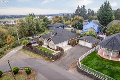 215 Paxton Rd, Kelso, WA 98626 - Photo 32