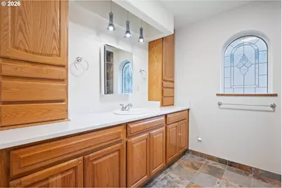 215 Paxton Rd, Kelso, WA 98626 - Photo 16