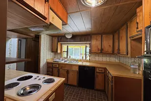 69729 Stage Rd, North Bend, OR 97459 - Photo 6