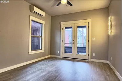 2422 NE Glisan, Portland, OR 97232 - Photo 12