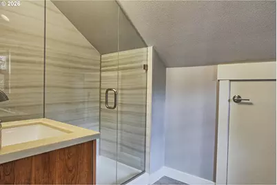 2422 NE Glisan, Portland, OR 97232 - Photo 10