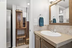 5990 SE King Rd, Milwaukie, OR 97222 - Photo 14