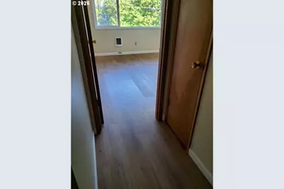 1607 NE 26th Ave, Portland, OR 97232 - Photo 10