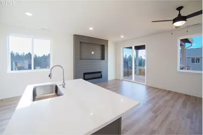 16159 Serres Farm Way, Oregon City, OR 97045 - Photo 4