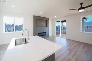 16159 Serres Farm Way, Oregon City, OR 97045 - Photo 4