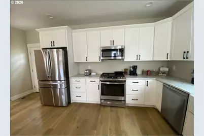 672 Parker Loop, Silverton, OR 97381 - Photo 2