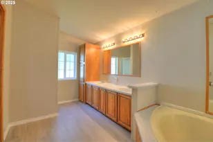 29311 Melody Ln, Gold Beach, OR 97444 - Photo 12