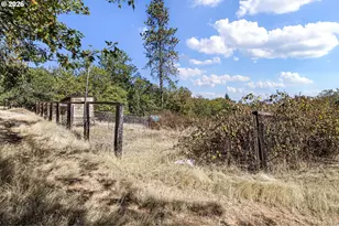 4950 Foothill Blvd, Grants Pass, OR 97526 - Photo 26