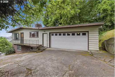 7339 S Corbett Ave, Portland, OR 97219 - Photo 4