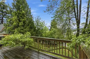 7339 S Corbett Ave, Portland, OR 97219 - Photo 18