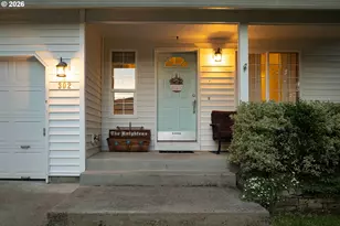 302 Pine St, Woodland, WA 98674 - Photo 38