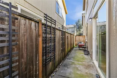 2527 Park View Dr, Eugene, OR 97408 - Photo 44