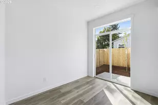 8716 SE Bybee Blvd, Portland, OR 97266 - Photo 10