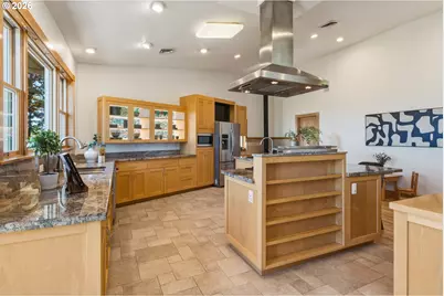 8 Garibaldi St, Lake Oswego, OR 97035 - Photo 18
