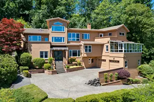 8 Garibaldi St, Lake Oswego, OR 97035 - Photo 1