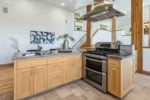 8 Garibaldi St, Lake Oswego, OR 97035 - Photo 10