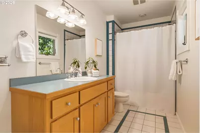8 Garibaldi St, Lake Oswego, OR 97035 - Photo 38