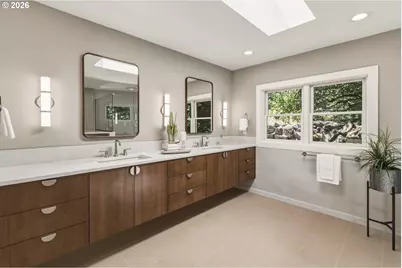 8 Garibaldi St, Lake Oswego, OR 97035 - Photo 22