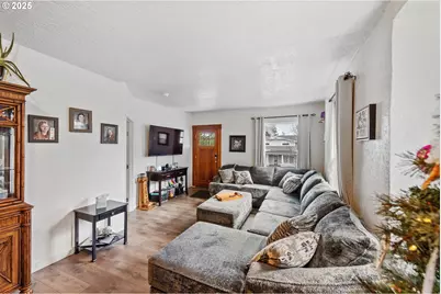 2650 Sheridan Ave, North Bend, OR 97459 - Photo 6