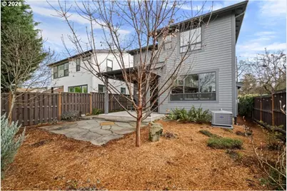 105 NE Morgan St, Portland, OR 97211 - Photo 36