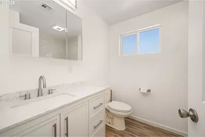 823 4th St, Springfield, OR 97477 - Photo 20
