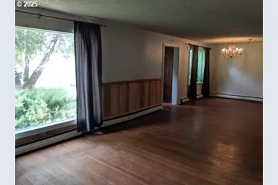 1135 Detroit St, Elgin, OR 97827 - Photo 6