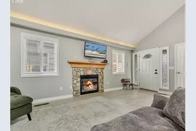 136 B 3rd Ave, Seaside, OR 97138 - Photo 8