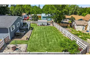 215 S Washington St, Weston, OR 97886 - Photo 4