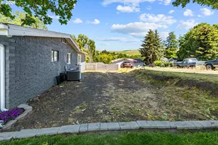 215 S Washington St, Weston, OR 97886 - Photo 42