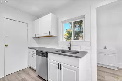 203 Grant St, Kelso, WA 98626 - Photo 10