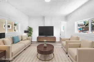 203 Grant St, Kelso, WA 98626 - Photo 4