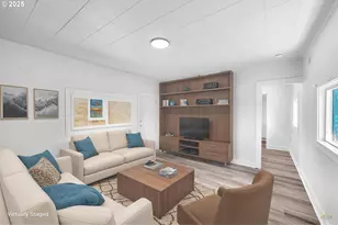 203 Grant St, Kelso, WA 98626 - Photo 2