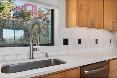 133 Cedar Falls Dr, Kelso, WA 98626 - Photo 16