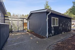 395 Seagrove Loop, Lincoln City, OR 97367 - Photo 36