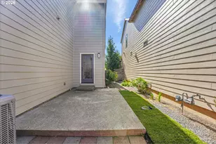 3730 SE Oakleaf St, Hillsboro, OR 97123 - Photo 42