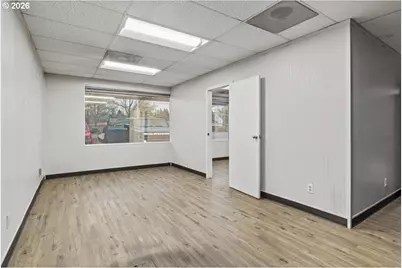 890 N Main St, Independence, OR 97351 - Photo 26