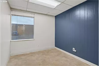 890 N Main St, Independence, OR 97351 - Photo 18