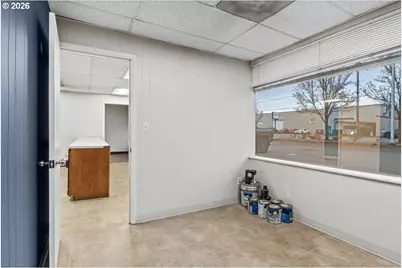 890 N Main St, Independence, OR 97351 - Photo 16