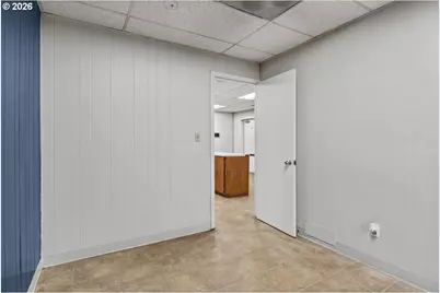 890 N Main St, Independence, OR 97351 - Photo 20