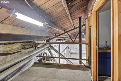890 N Main St, Independence, OR 97351 - Photo 42