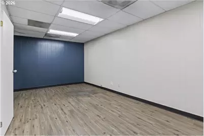 890 N Main St, Independence, OR 97351 - Photo 24